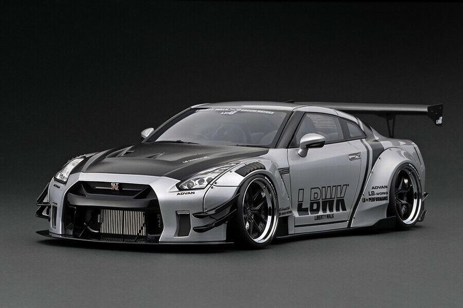 Ignition Model 1/18 IG LB-WORKS Nissan GT-R R35 type 2 Silver With Mr.