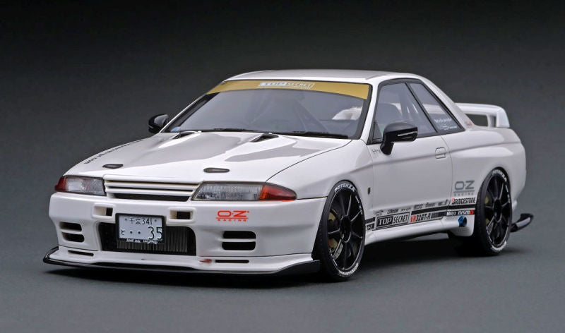 Ignition Model 1/18 TOP SECRET GT-R VR32 WHITE W/ MR. SMOKEY NAGATA IG