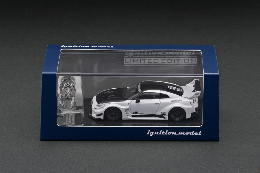 Ignition Model 1/64 LB-Silhouette WORKS GT Nissan 35GT-RR Pearl White