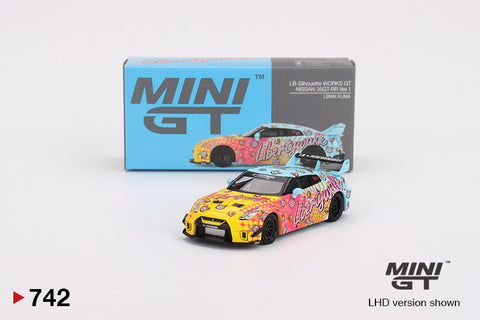 2024 MINI GT #742 LB-Silhouette WORKS GT NISSAN 35GT-RR Ver.1 LBWK KUMA